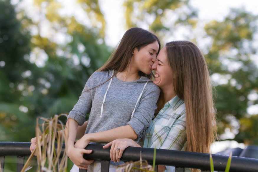 
<span>Amores y lesbiandramas en Tinder: hay cosas peores que estar soltera (y no quererlo)</span>

