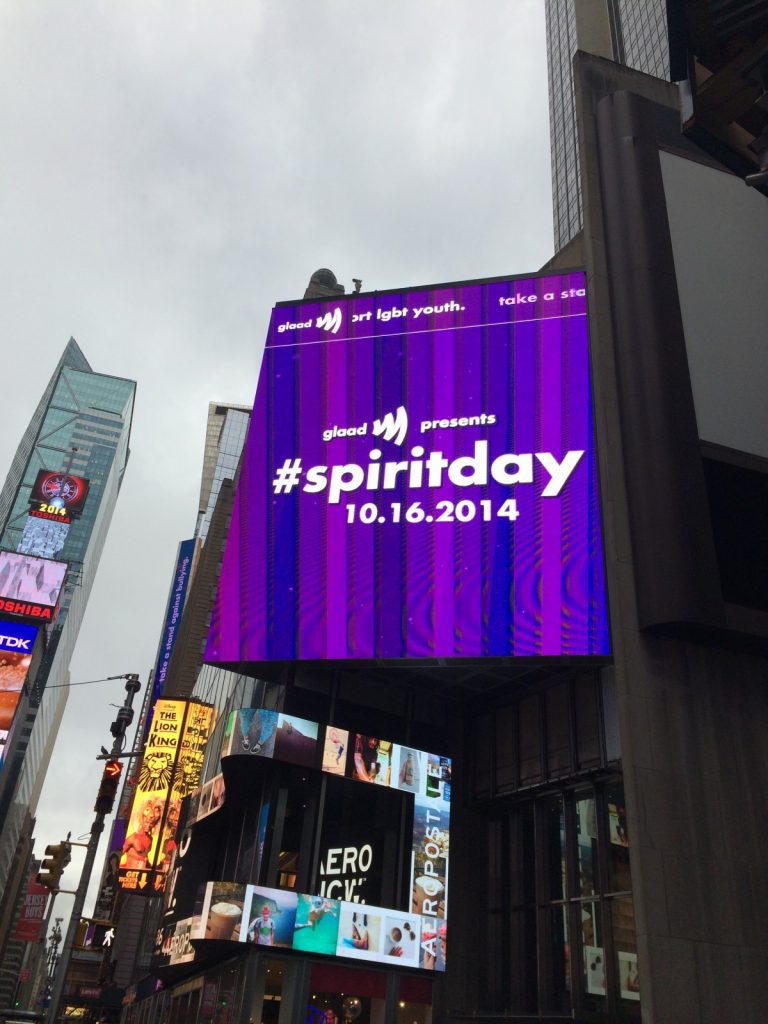 times-square-vertical-03