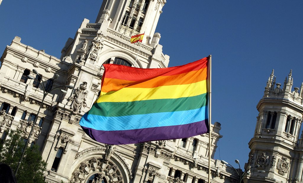 bandera-gay-madrid