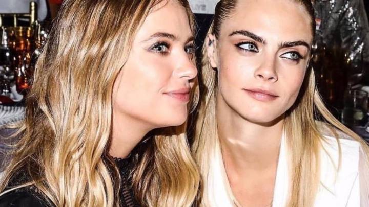 ashley-benson-y-cara-delevingne