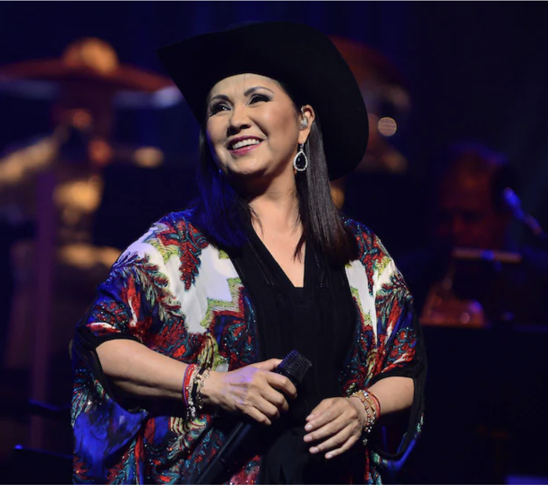 Ana Gabriel celebra su amor por Silvana y su reciente matrimonio