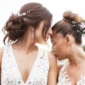 20 años del matrimonio igualitario en España. La historia de amor de Silvia y Violeta