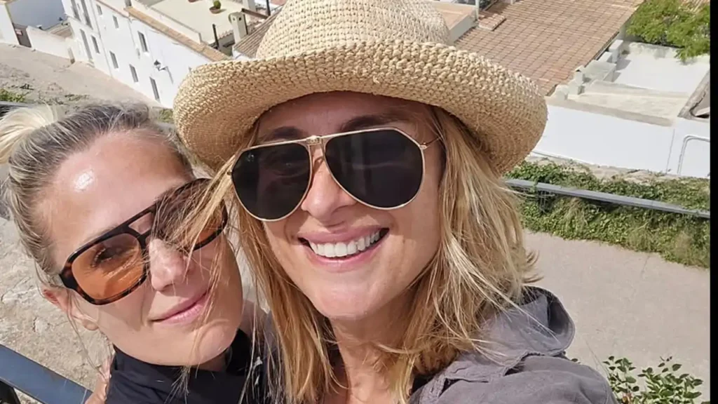 Sandra Barneda juega al despiste. ¿Se ha casado o comprado una casa con su novia?