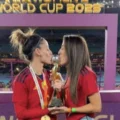 esther gonzalez y estefania cruz